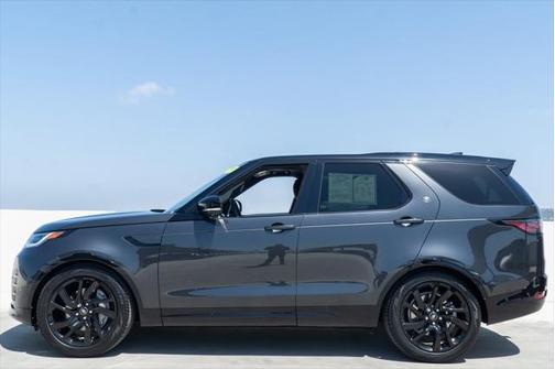 2024 Land Rover Discovery Dynamic SE