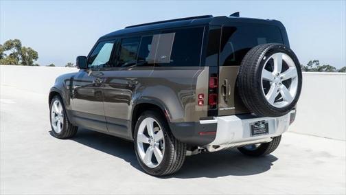 2024 Land Rover Defender S