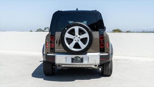 2024 Land Rover Defender S