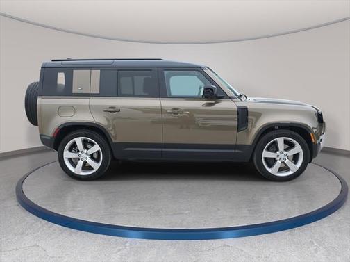 2024 Land Rover Defender S