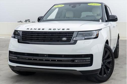2025 Land Rover Range Rover SE