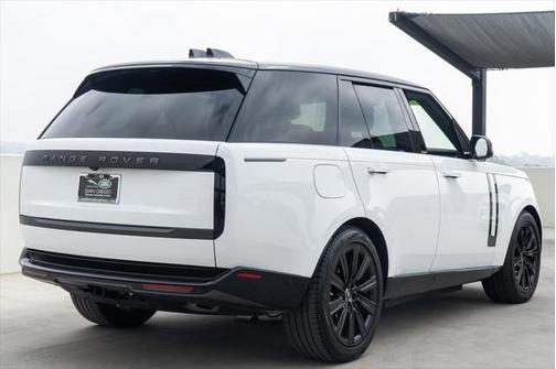 2025 Land Rover Range Rover SE