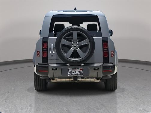 2024 Land Rover Defender Outbound