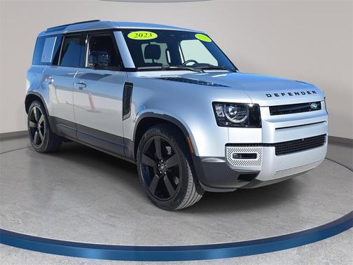 2023 Land Rover Defender SE