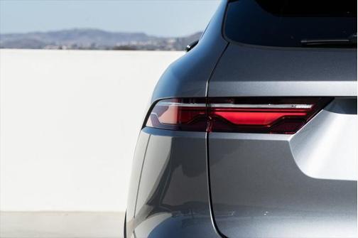 2025 Jaguar F-PACE P400 R-Dynamic S
