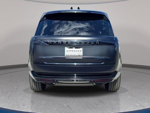 Santorini Black Metallic 2023 Land Rover Range Rover SE