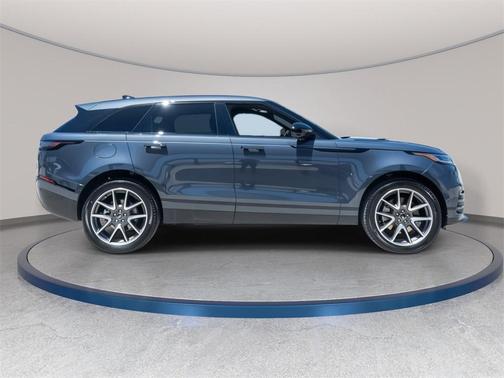 2026 Land Rover Range Rover Velar Dynamic SE