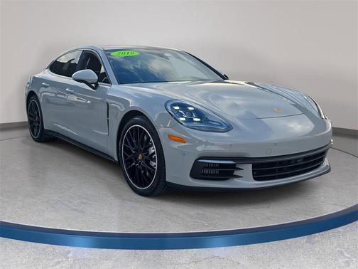 2018 Porsche Panamera 4