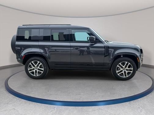 2025 Land Rover Defender X-Dynamic SE