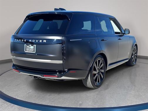 2024 Land Rover Range Rover SE