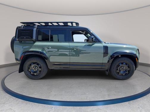 Keswick Green Metallic 2026 Land Rover Defender Trophy Edition Keswick