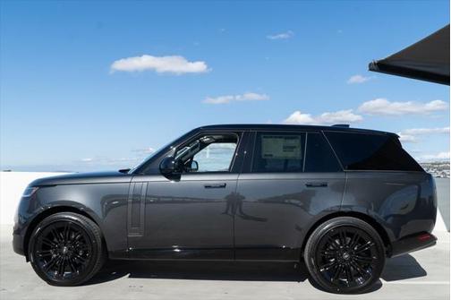 2025 Land Rover Range Rover Autobiography