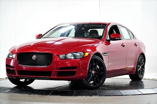 Italian Racing Red Metallic 2017 Jaguar XE 35t Prestige