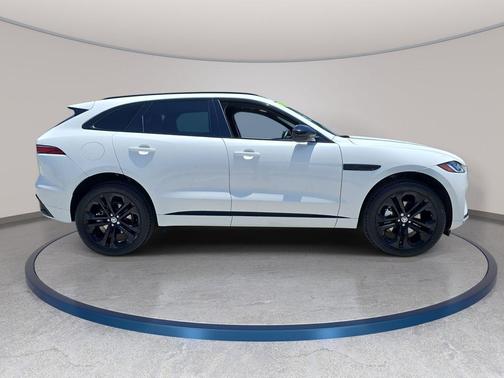 Fuji White 2025 Jaguar F-PACE P250 R-Dynamic S
