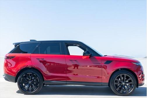 2025 Land Rover Range Rover Sport SE