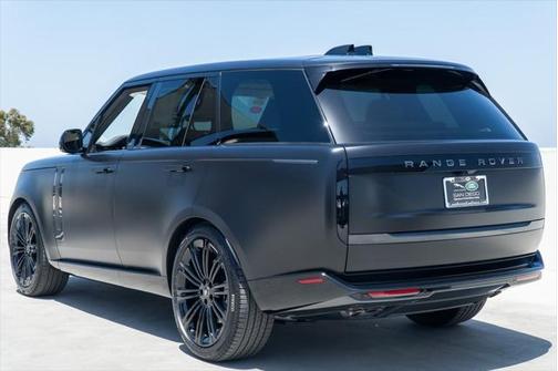 2025 Land Rover Range Rover SE