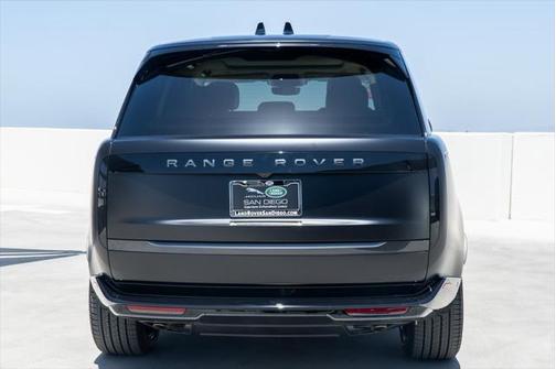 2025 Land Rover Range Rover SE
