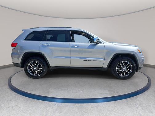 Billet Silver Metallic Clearcoat 2017 Jeep Grand Cherokee Limited