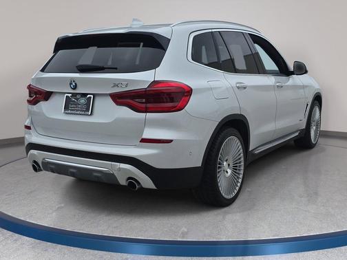 Mineral White Metallic 2018 BMW X3 xDrive30i