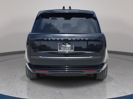 2025 Land Rover Range Rover SE