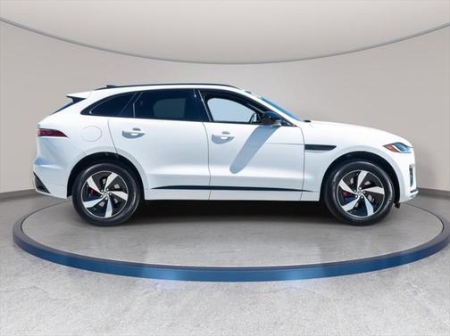 2024 Jaguar F-PACE P400 R-Dynamic S