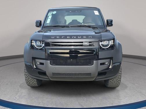 2026 Land Rover Defender 110 V8