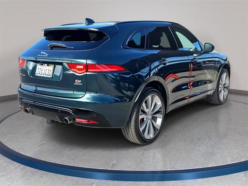 2018 Jaguar F-PACE S