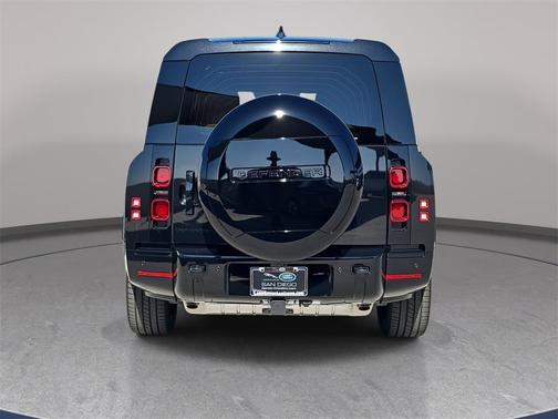 2025 Land Rover Defender X-Dynamic SE