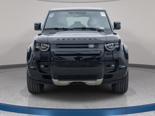 2025 Land Rover Defender 110 V8
