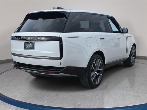 2026 Land Rover Range Rover SE