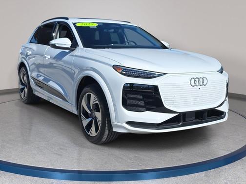 2025 Audi Q6 e-tron Premium Plus