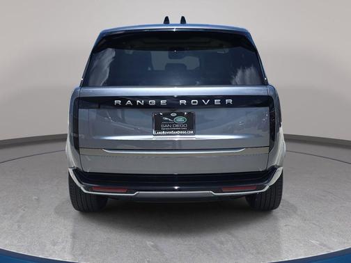 Eiger Gray Metallic 2026 Land Rover Range Rover SE