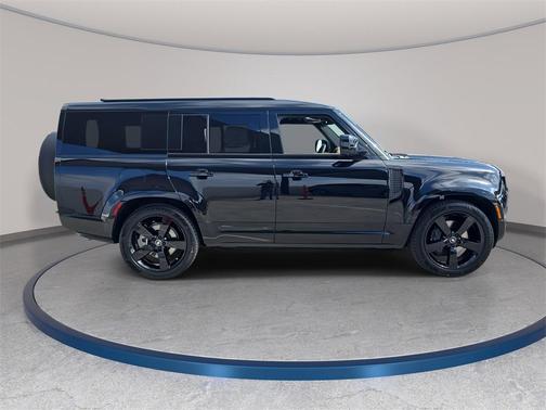 2025 Land Rover Defender X-Dynamic SE
