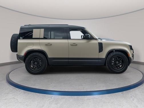 2025 Land Rover Defender S