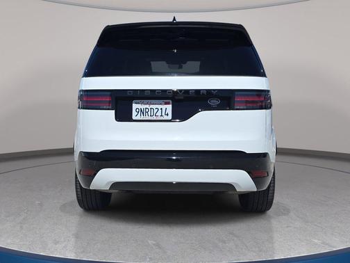 Fuji White 2023 Land Rover Discovery HSE R-Dynamic