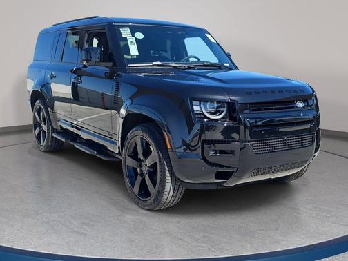 2026 Land Rover Defender V8