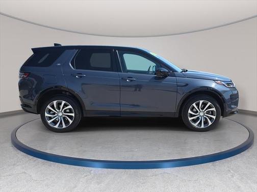 2025 Land Rover Discovery Sport SE