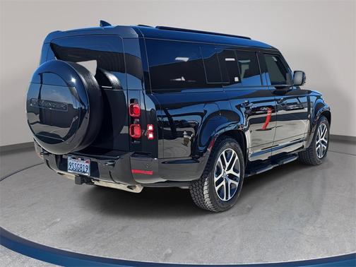 2025 Land Rover Defender X-Dynamic SE