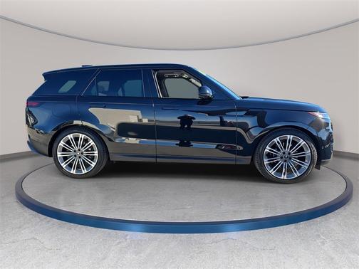 2023 Land Rover Range Rover Sport SE