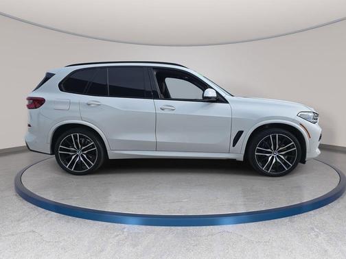 2020 BMW X5 M50i