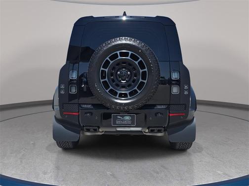 2026 Land Rover Defender 110 V8