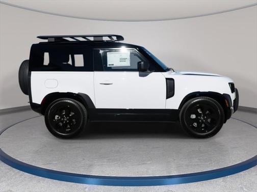 2025 Land Rover Defender X-Dynamic SE