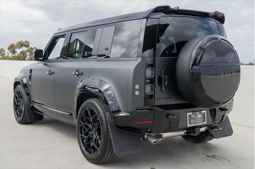 2025 Land Rover Defender 110 V8