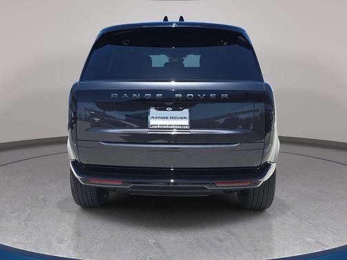 Carpathian Grey Prem Met 2026 Land Rover Range Rover SE