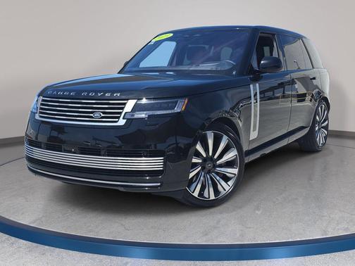 Ligurian Black SV Bespoke Ultra Metallic Sat 2023 Land Rover Range Rover SV