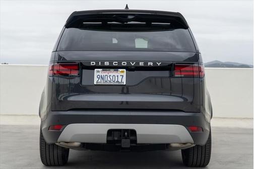 2024 Land Rover Discovery S