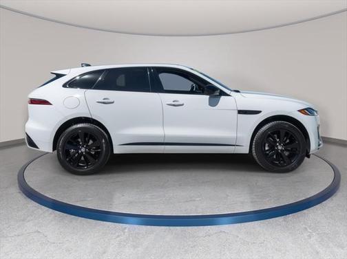 2024 Jaguar F-PACE P400 R-Dynamic S