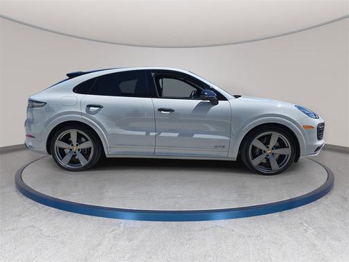 2022 Porsche Cayenne GTS