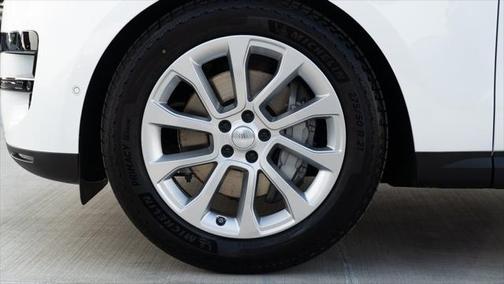 2024 Land Rover Range Rover Sport SE