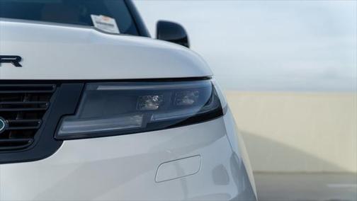 2024 Land Rover Range Rover Sport SE